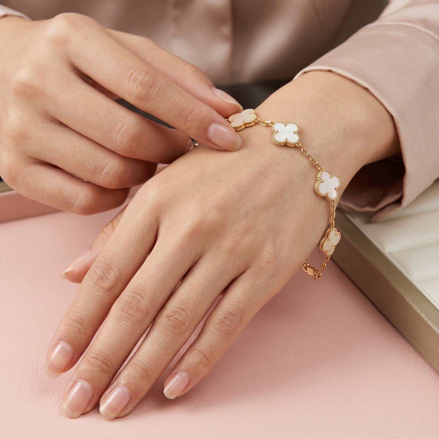 Pulsera Trébol Nácar
