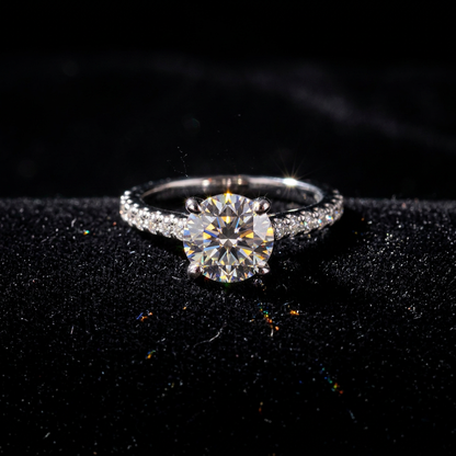 Anillo Resplandor Real