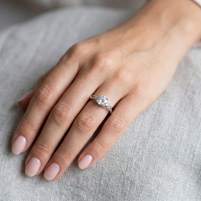 Anillo Corona de Cristal