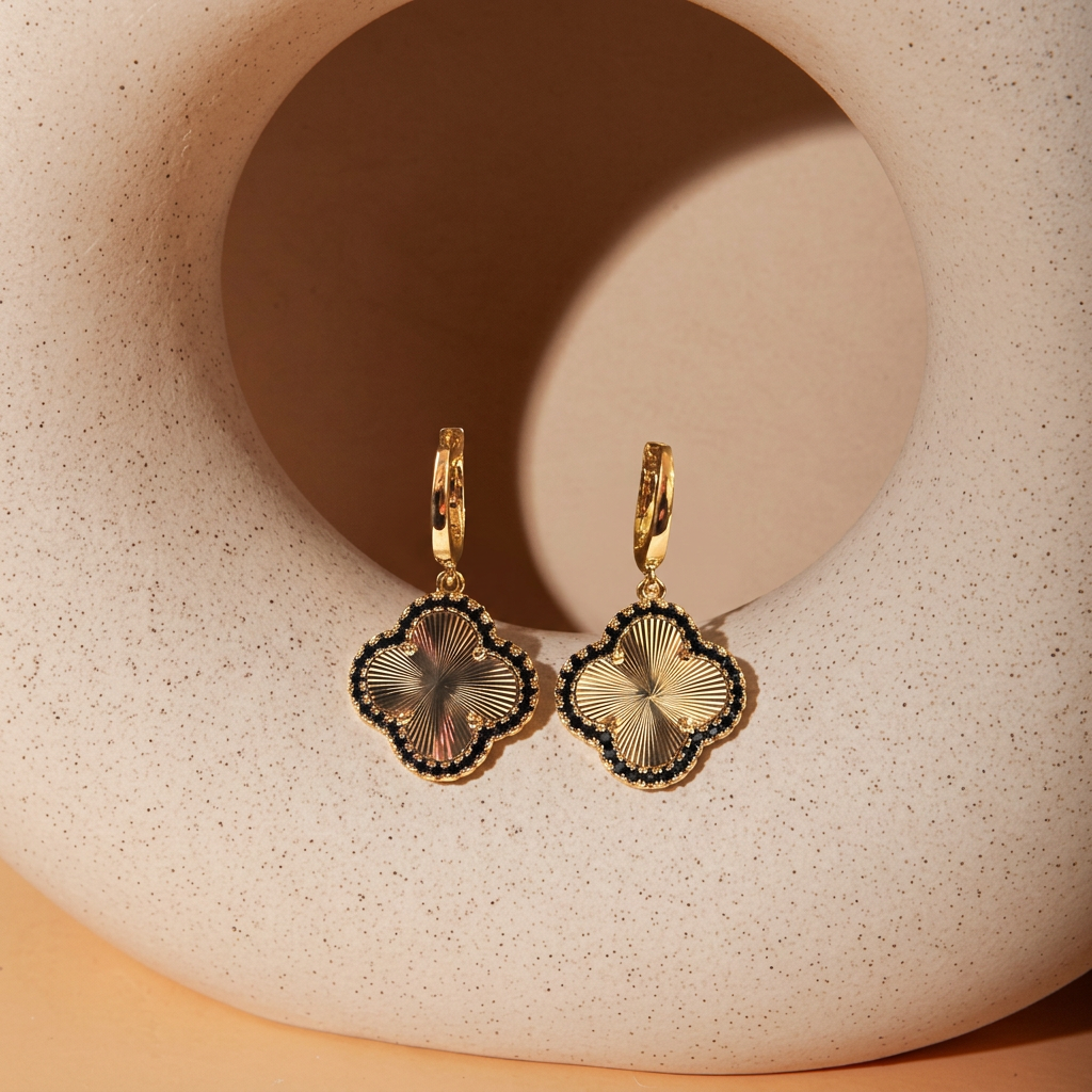 Argollas Trébol Guilloché Onyx