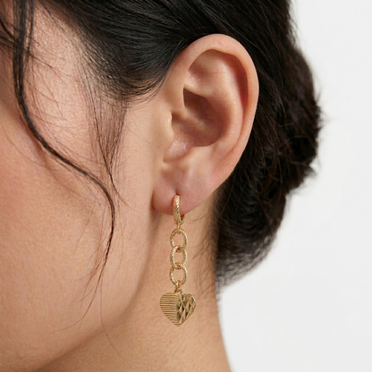 Aros Colgantes Trama de Amor
