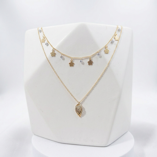 Collar Doble con Dijes de Flores