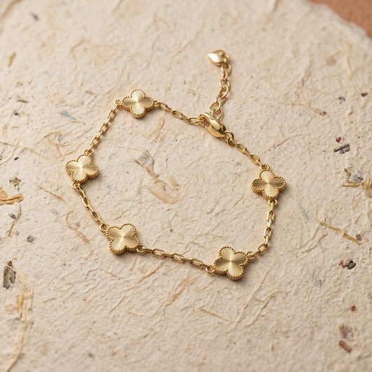 Pulsera Amuleto Dorado